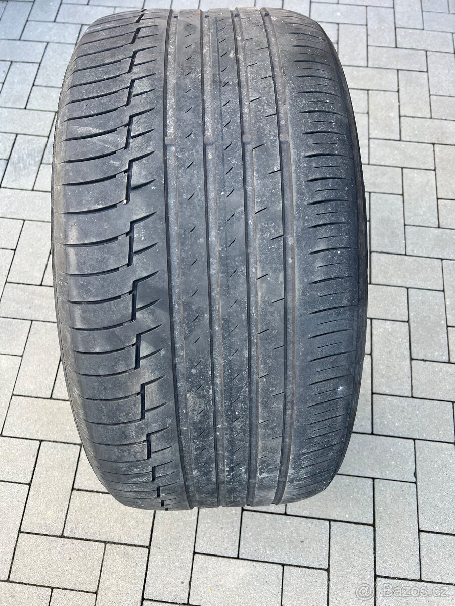 285/45 R22 a 325/40 R22