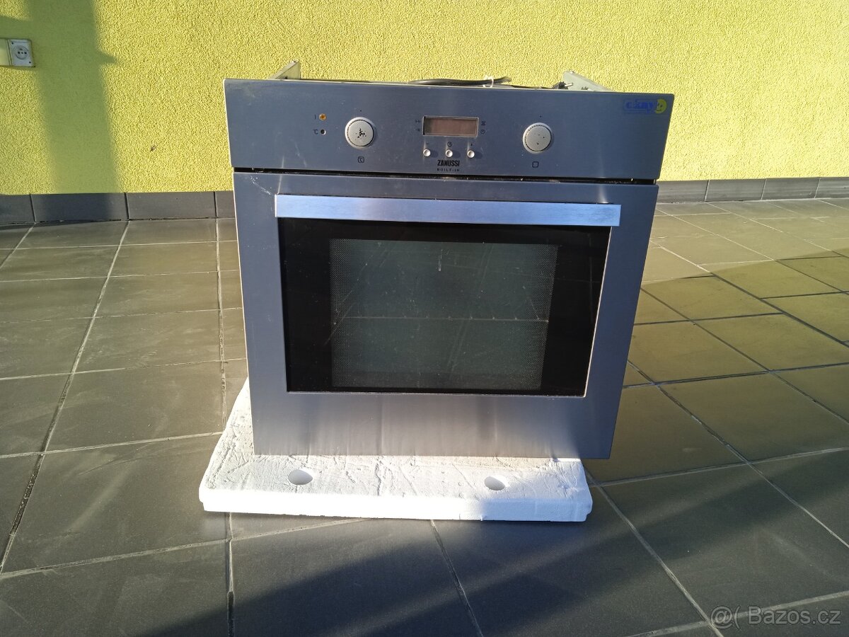 Prodám elektrickou troubu