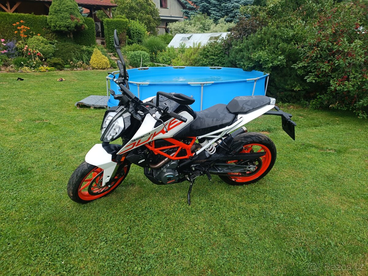 KTM 390 duke