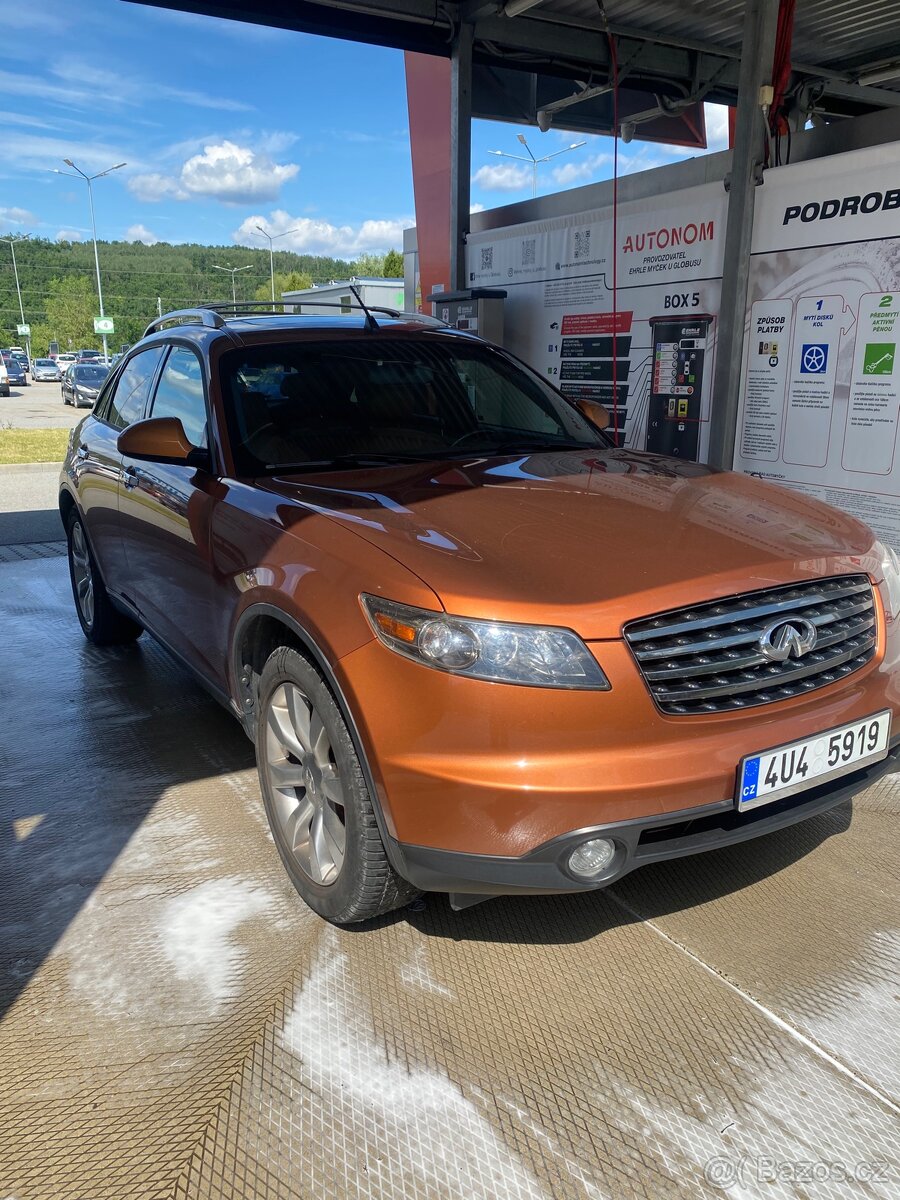 INFINITY FX35