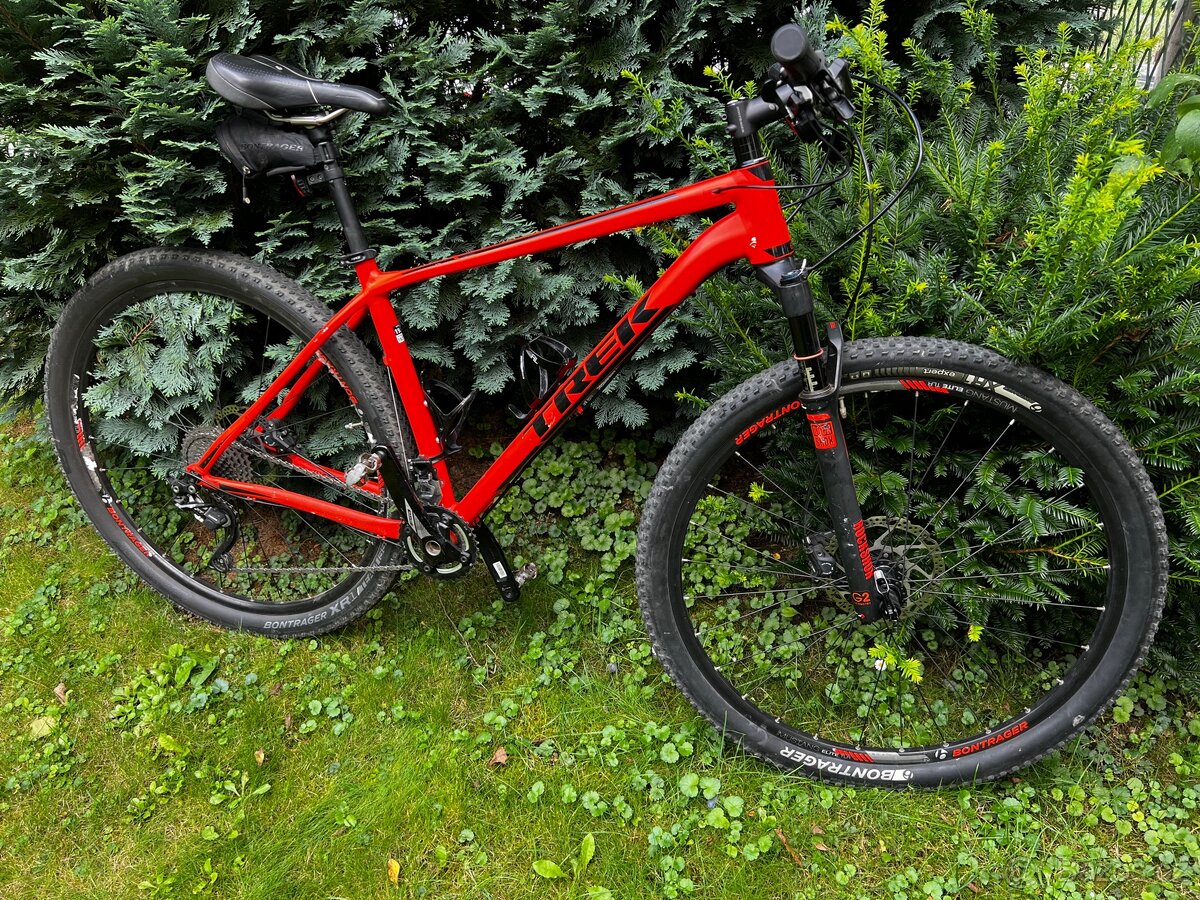 Trek Superfly 7 – Shimano XT, RockShox Reba5