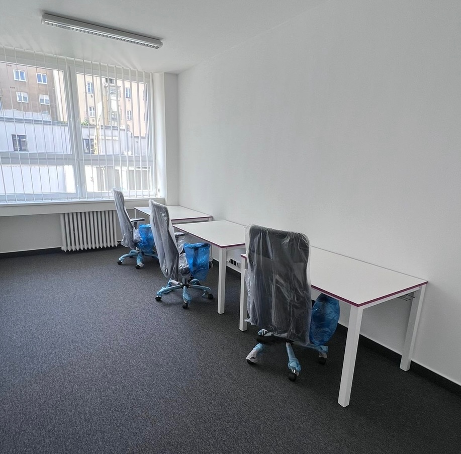 Kancelářský stůl