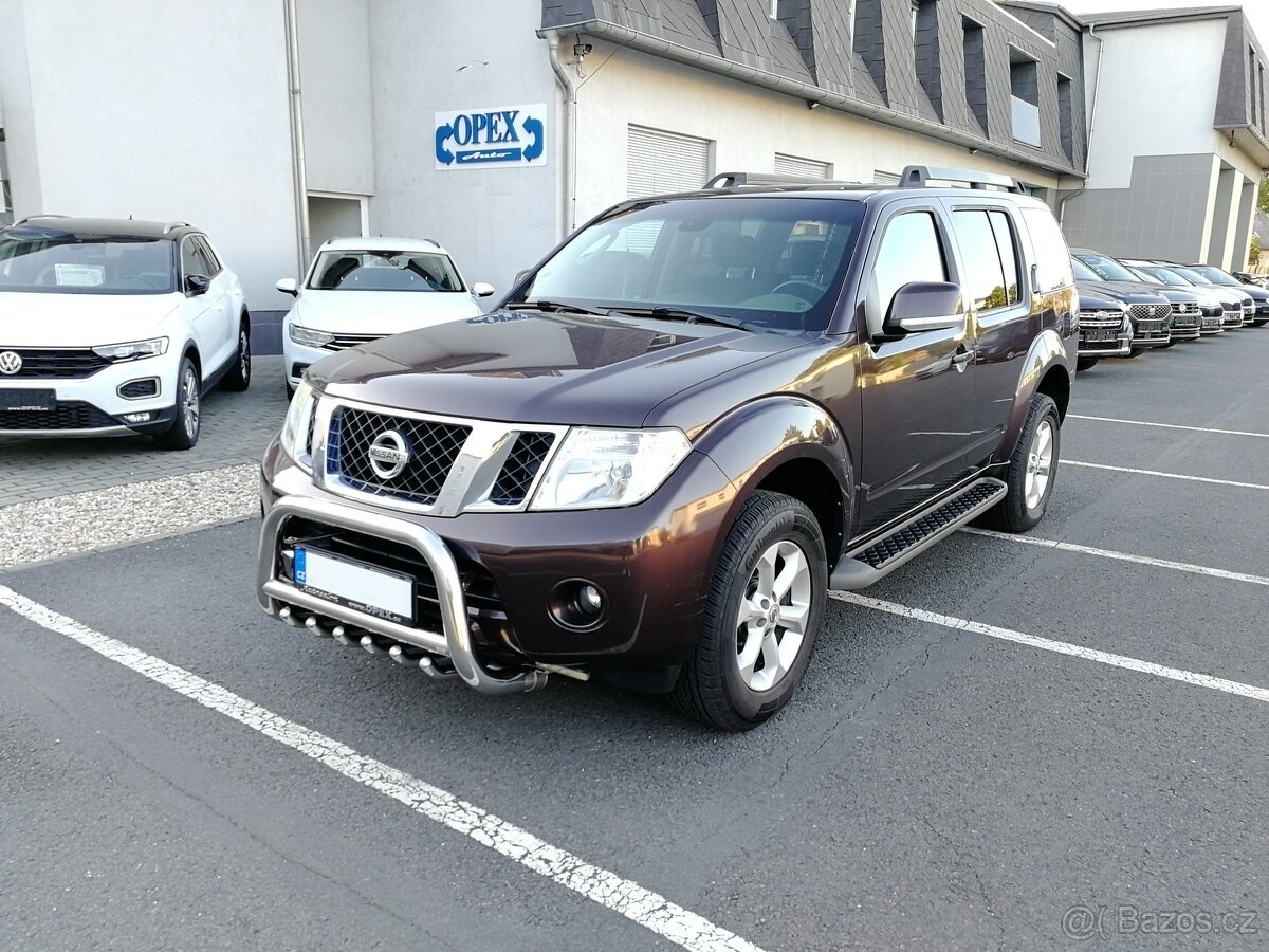 Nissan Pathfinder 2.5 dCi 140kW Navigace-kamera-TZ-7 míst