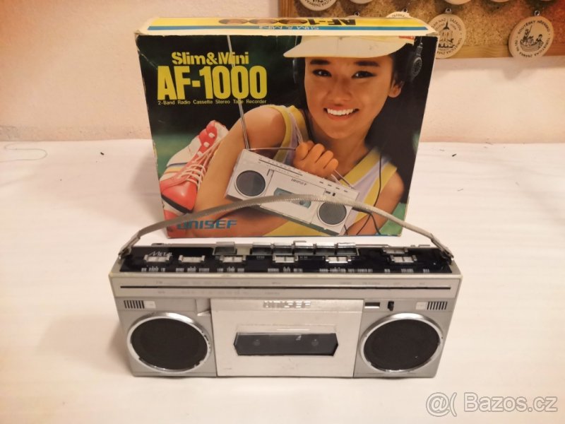 Stereo radiomagnetofon UNISEF AF-1000