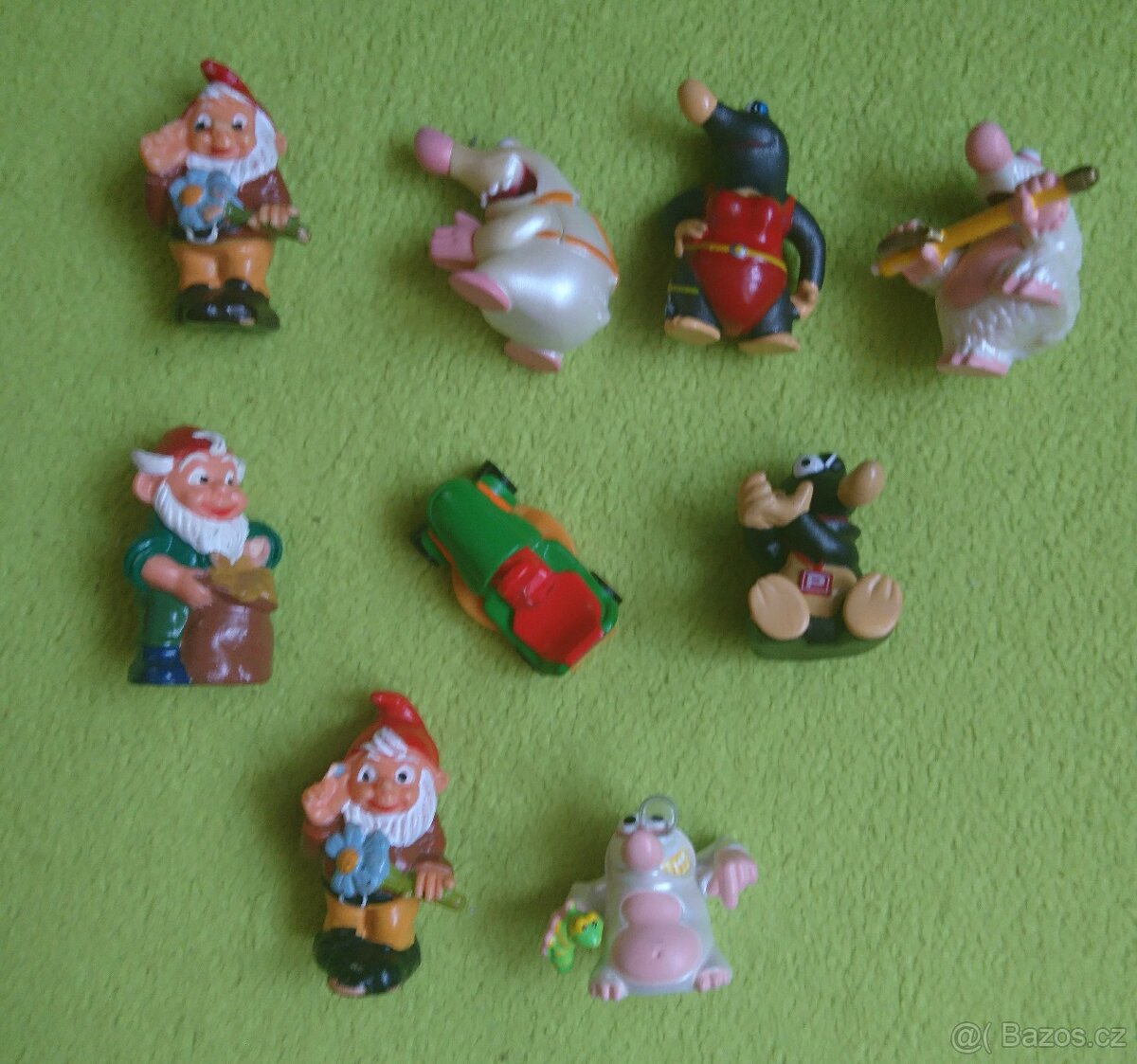 Kinder figurky-na náhradní díly-chybí doplňky