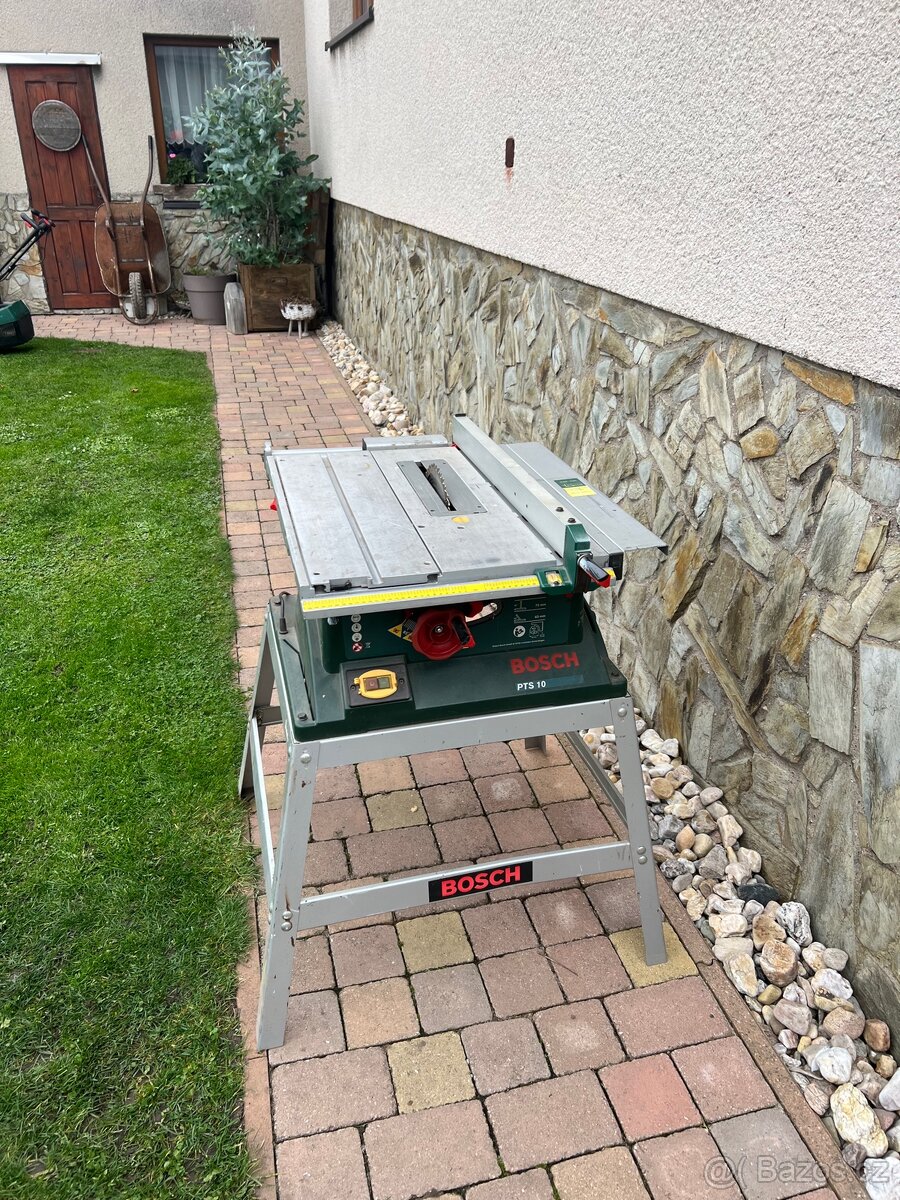 Stolní pila BOSCH PTS 10 + podstavec