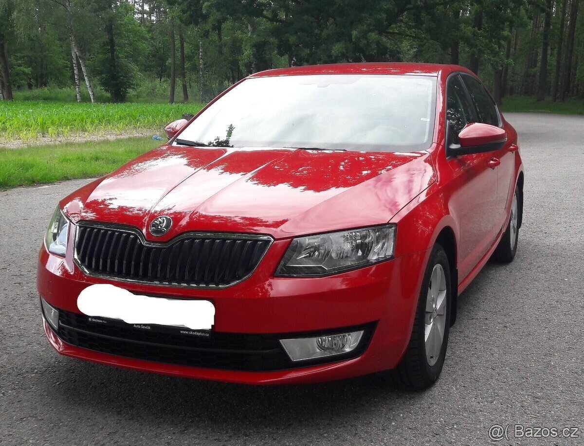 Škoda Octavia 1.6 TDI Elegance, 124tkm, tažné zařízení, STK