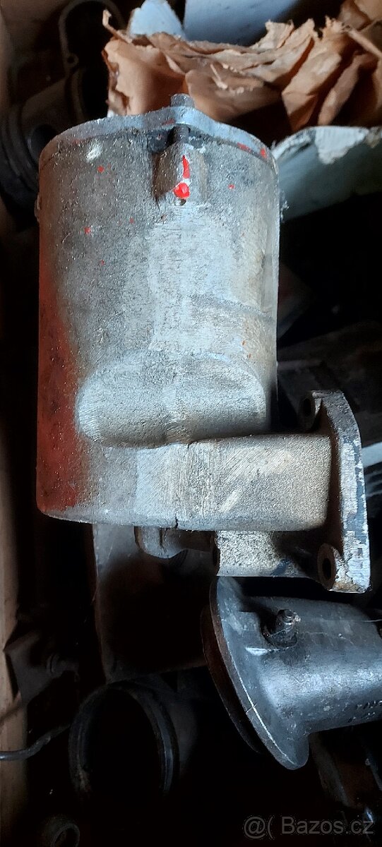 Traktor rs-09 dvouvalec