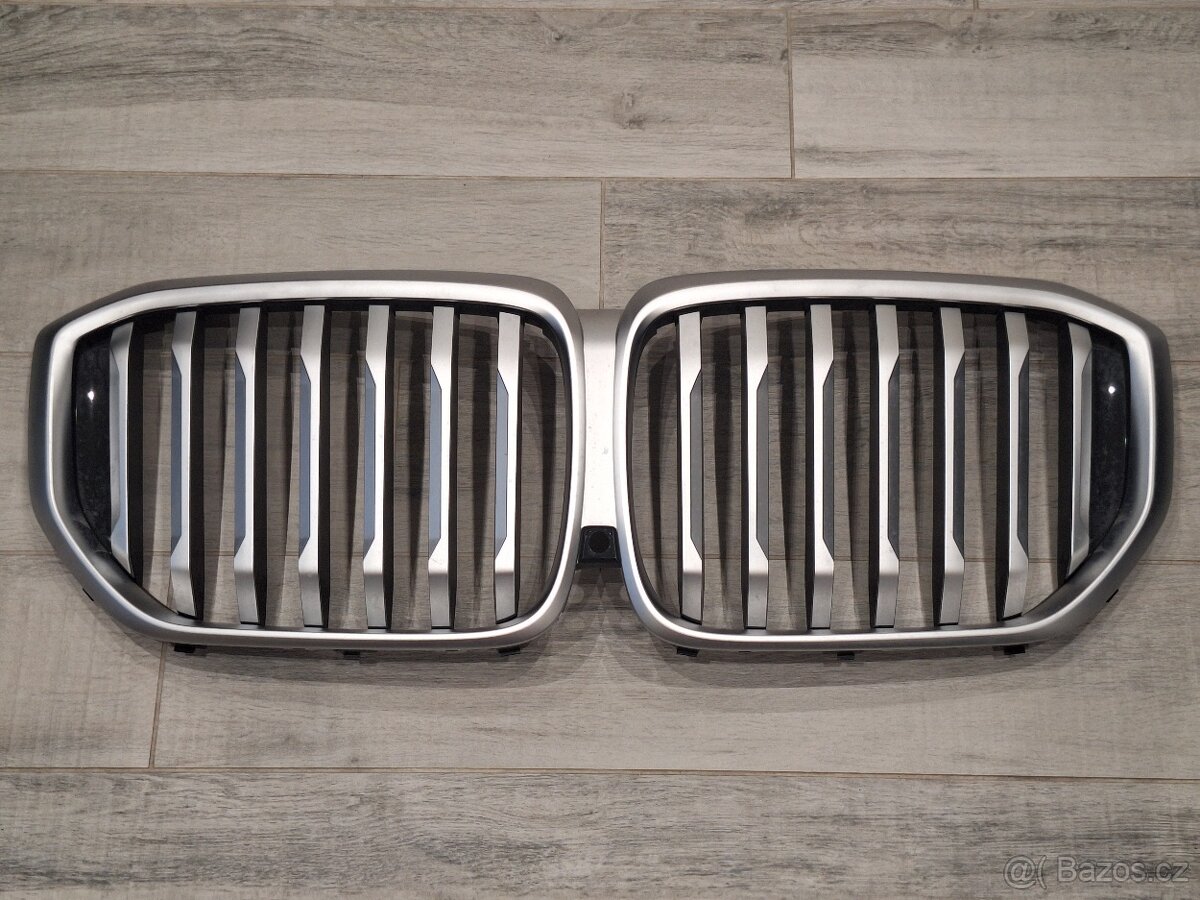 Přední maska – ledvinky BMW G05 X5 matný chrom originál