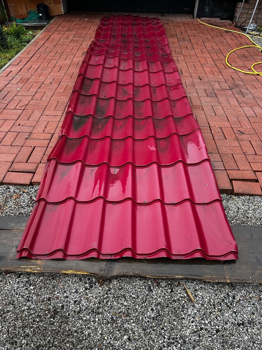 Prodám plechovou střešní krytinu