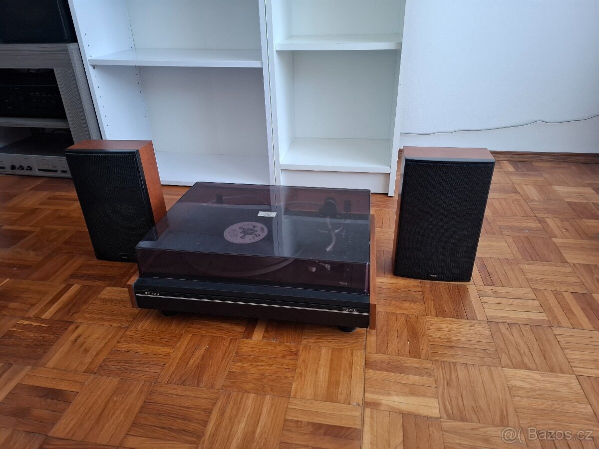 Gramofon Tesla NC 430 + zesilovač Tesla AZS 222 + reprodukto