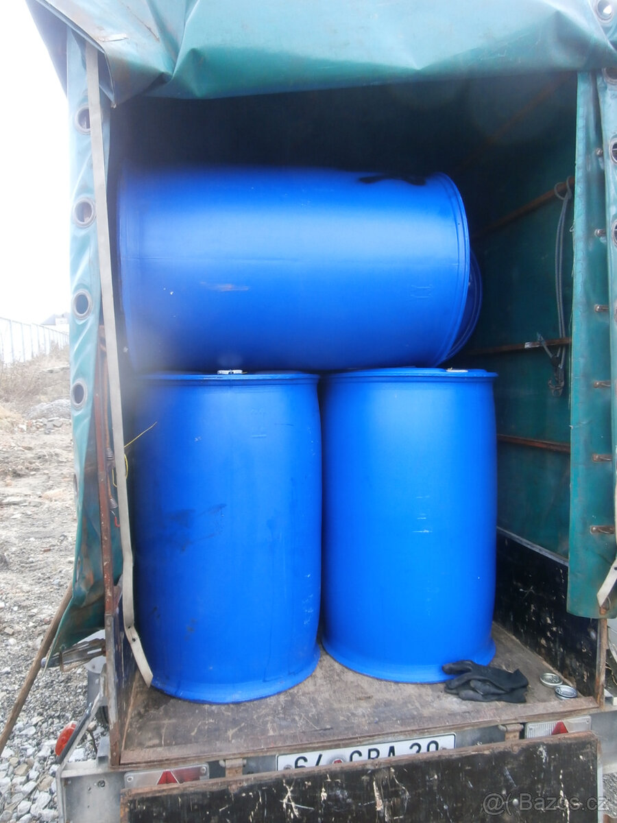 Sudy plastové modré 200 litrů za 500 kč