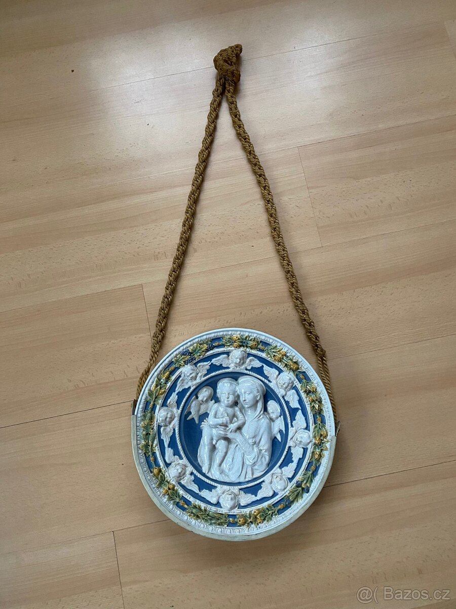 Nástěnný reliéf Madona s Ježíškem