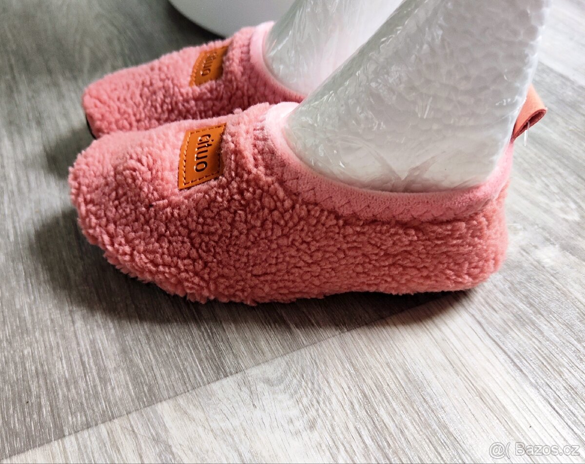 Dívčí zimní bačkůrky 28