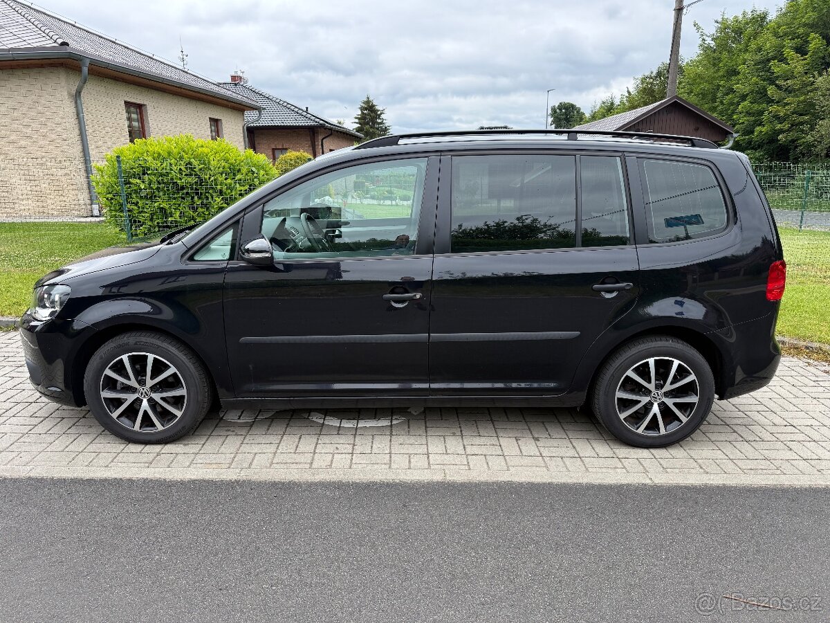 Volkswagen Touran 2014, nová STK, 1,6 TDI, servis VW