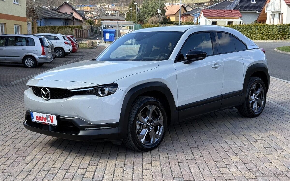 MAZDA MX-30 e-SKYACTIV 107kW-2021-24.957KM- PLNÉ ELEKTRO -