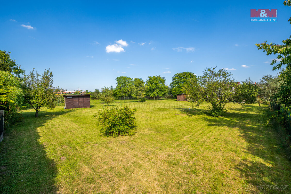 Prodej pozemku k bydlení, 1676 m², Dašice