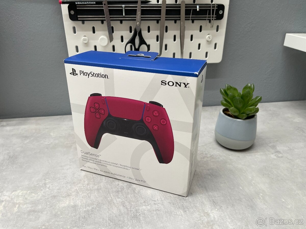Sony Dualsense PS5: Cosmic red - Nový