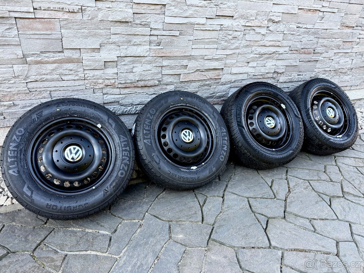 VW Transporter Multivan T5-letní sada 5x120 R16 215/65/16C