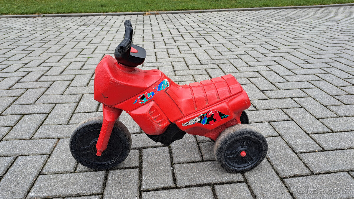 Dětské odrážedlo