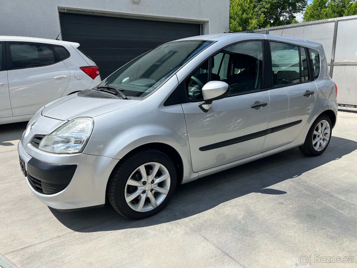 RENAULT GRAND MODUS 1.2i 1.MAJITEL SERVISKA TAŽNÉ 2 SADY KOL