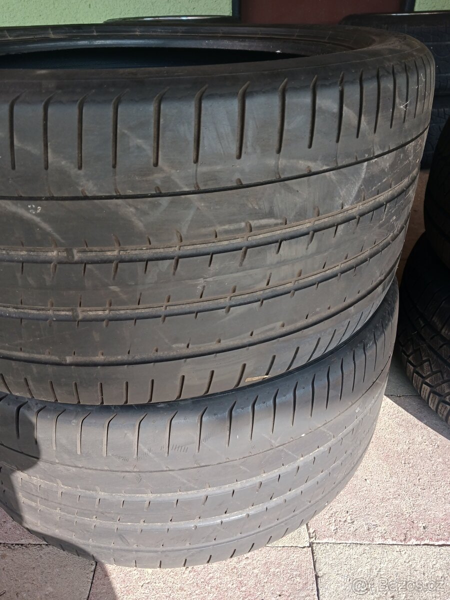 315/35R21