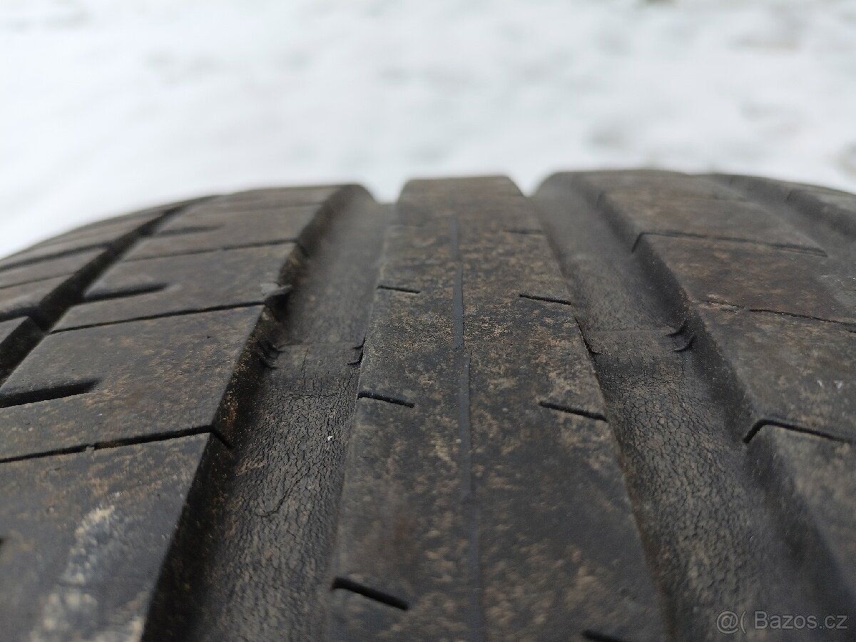 Pneumatiky FALKEN 245/45 R18 100Y, 6mm 2ks letní
