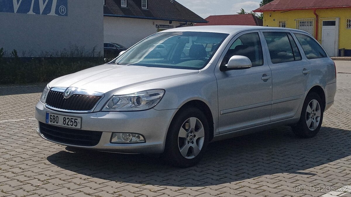 Octavia II 2.0TDI FL silná :) úsporná :) poškrábaná :(