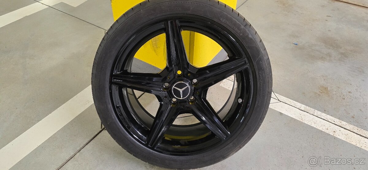 Mercedes-Benz AMG Alu Kola Pneu R18 C klasse
