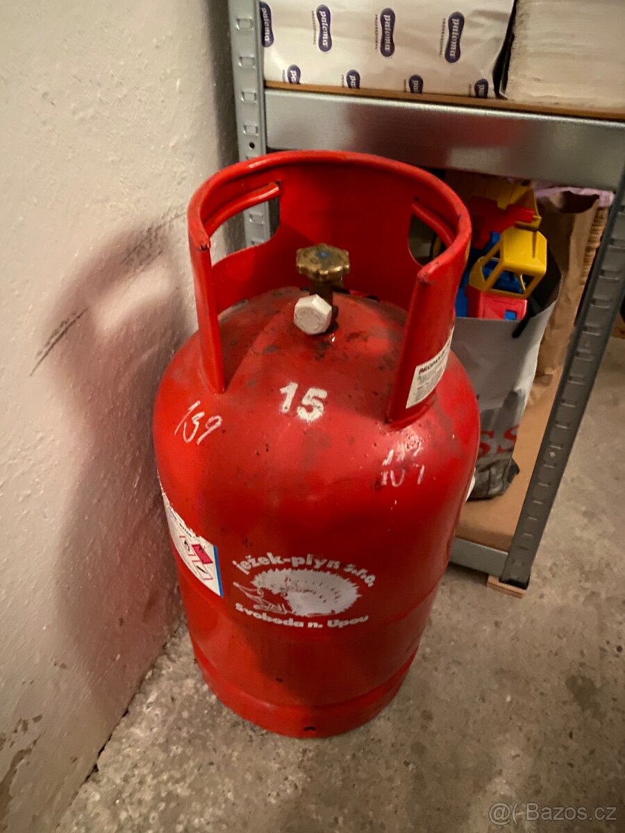 Prodám 10 kg plynovou láhev i s regulátorem