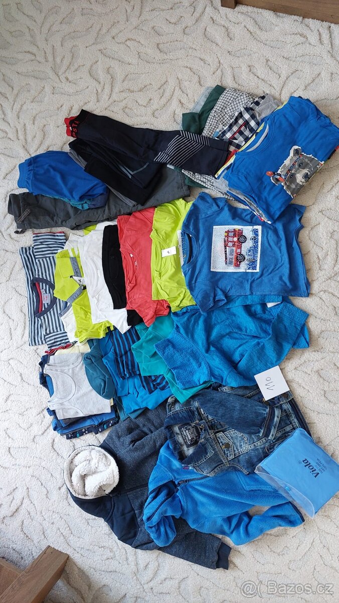 Prodám set chlapeckého oblečení vel. 110