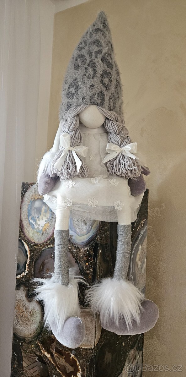 Dekorační veliký vánoční skřítek