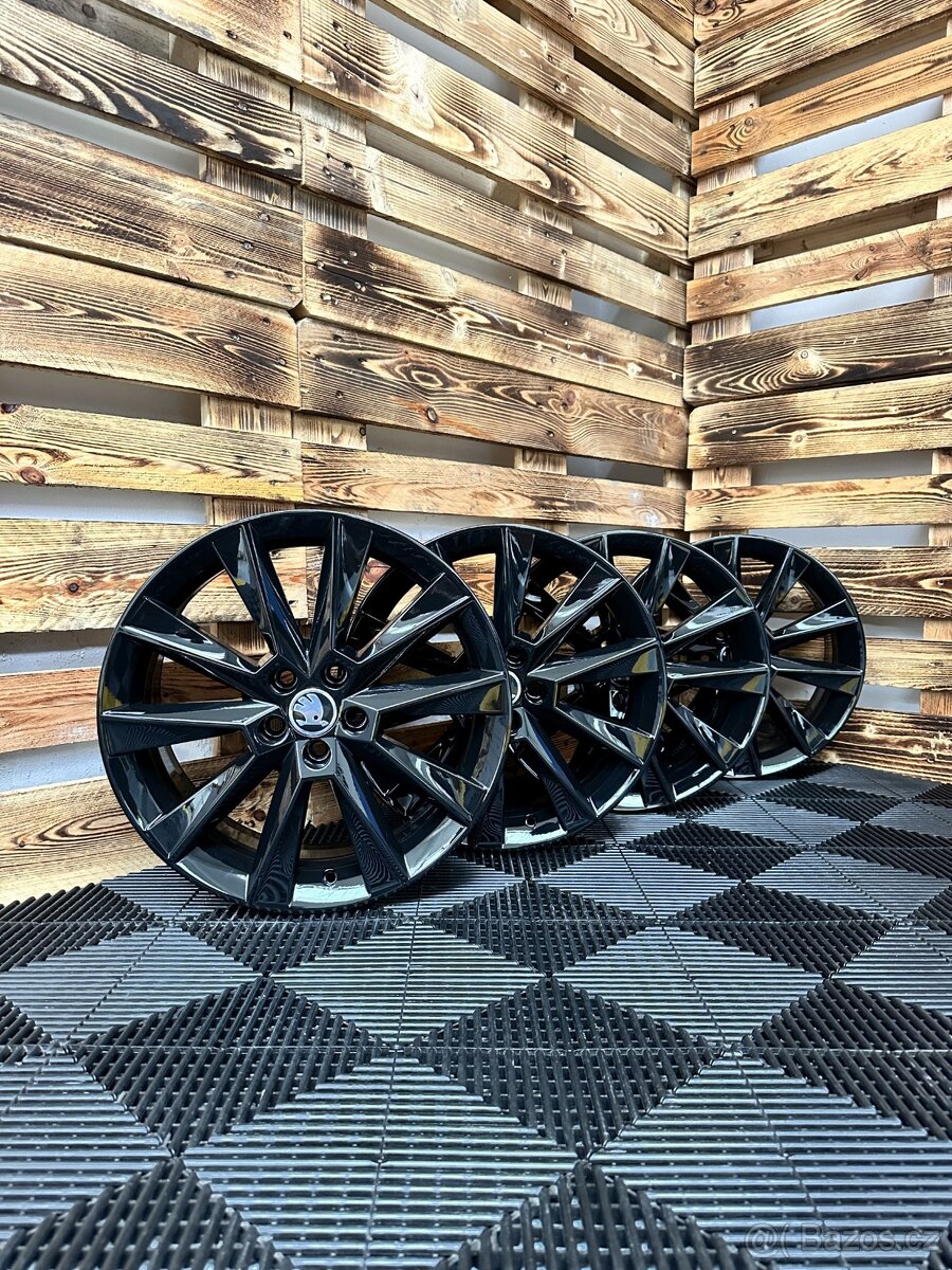 Škoda Fabia III, Rapid - originální ALU disky 5x100 R17