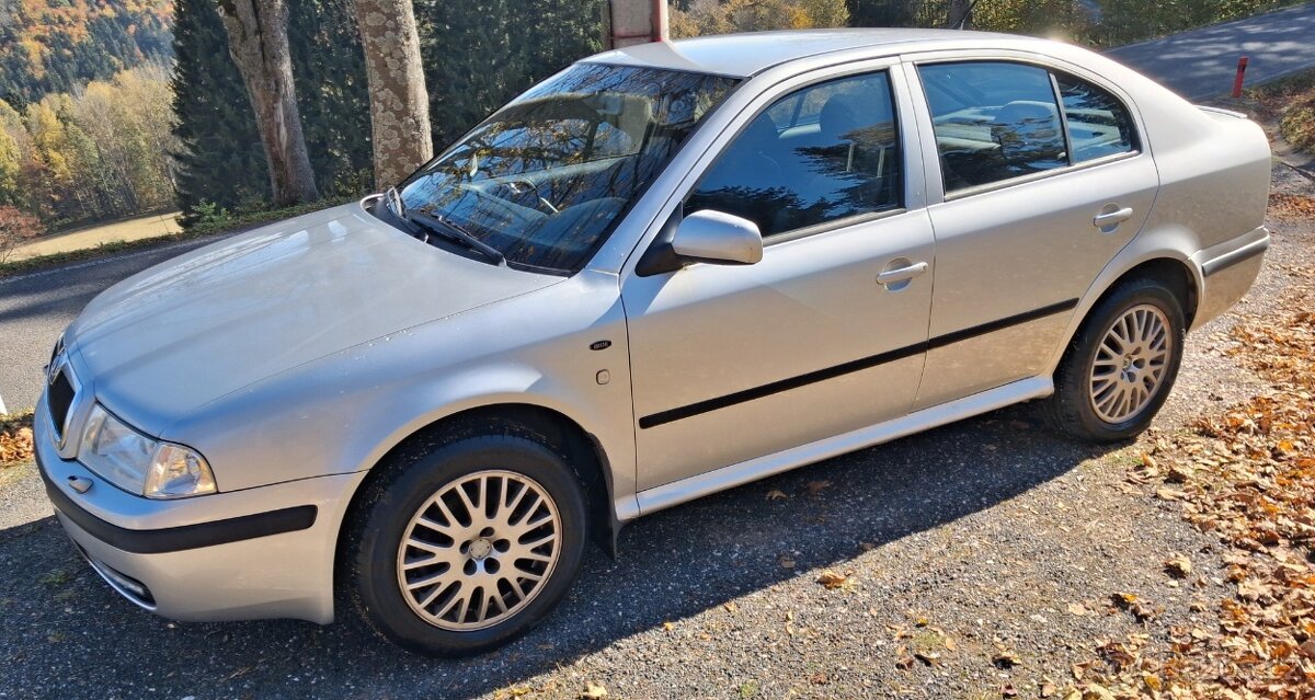 Škoda Octavia 1.8t 4x4 liftback