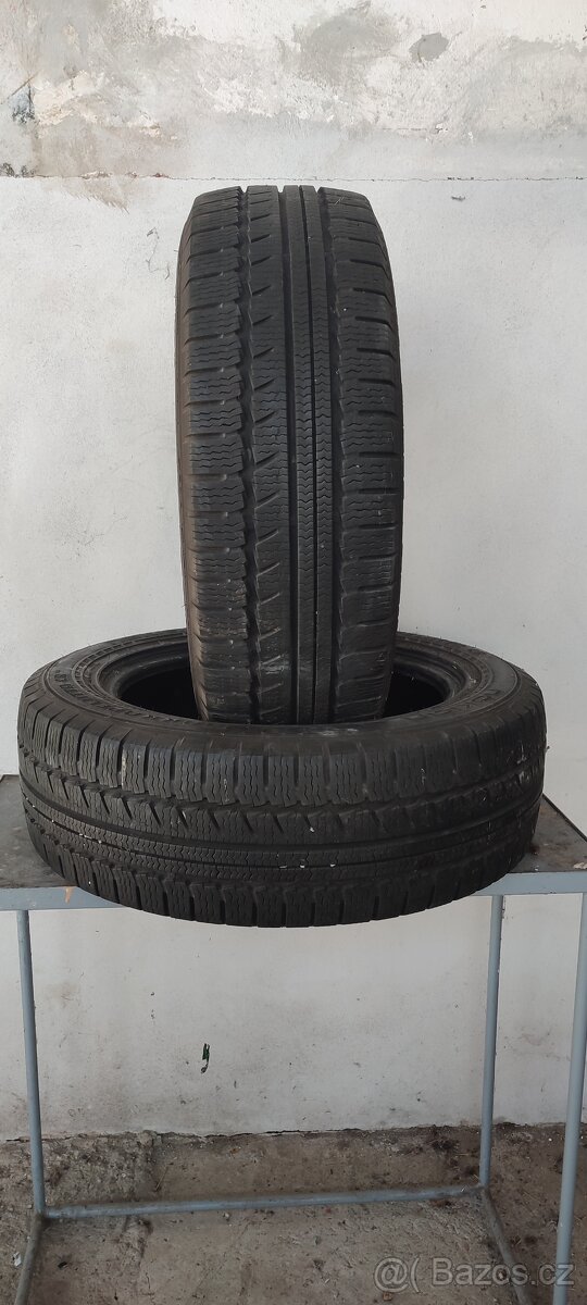 215/60/R17C NOKIAN ZIMNÍ