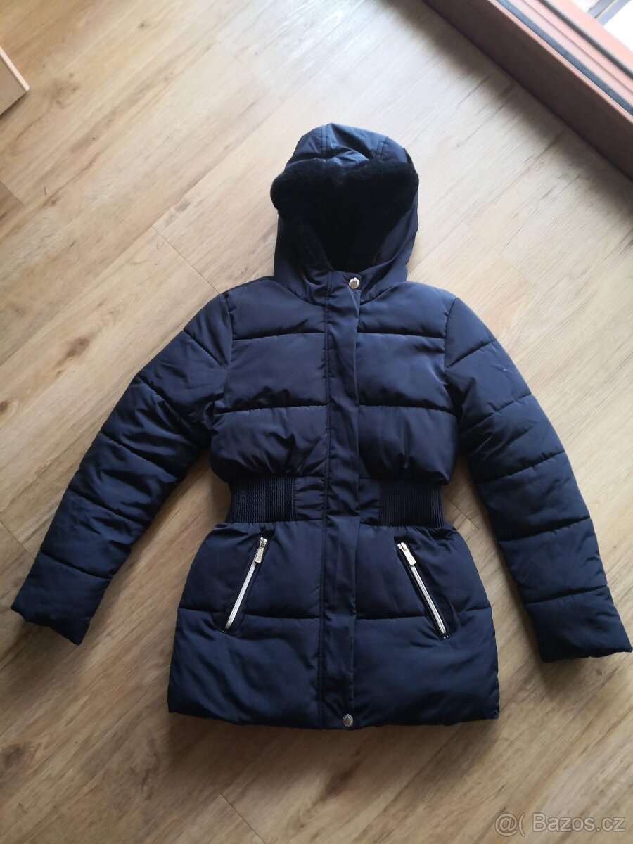 Nádherná téměř nová zimní bunda vel. 152