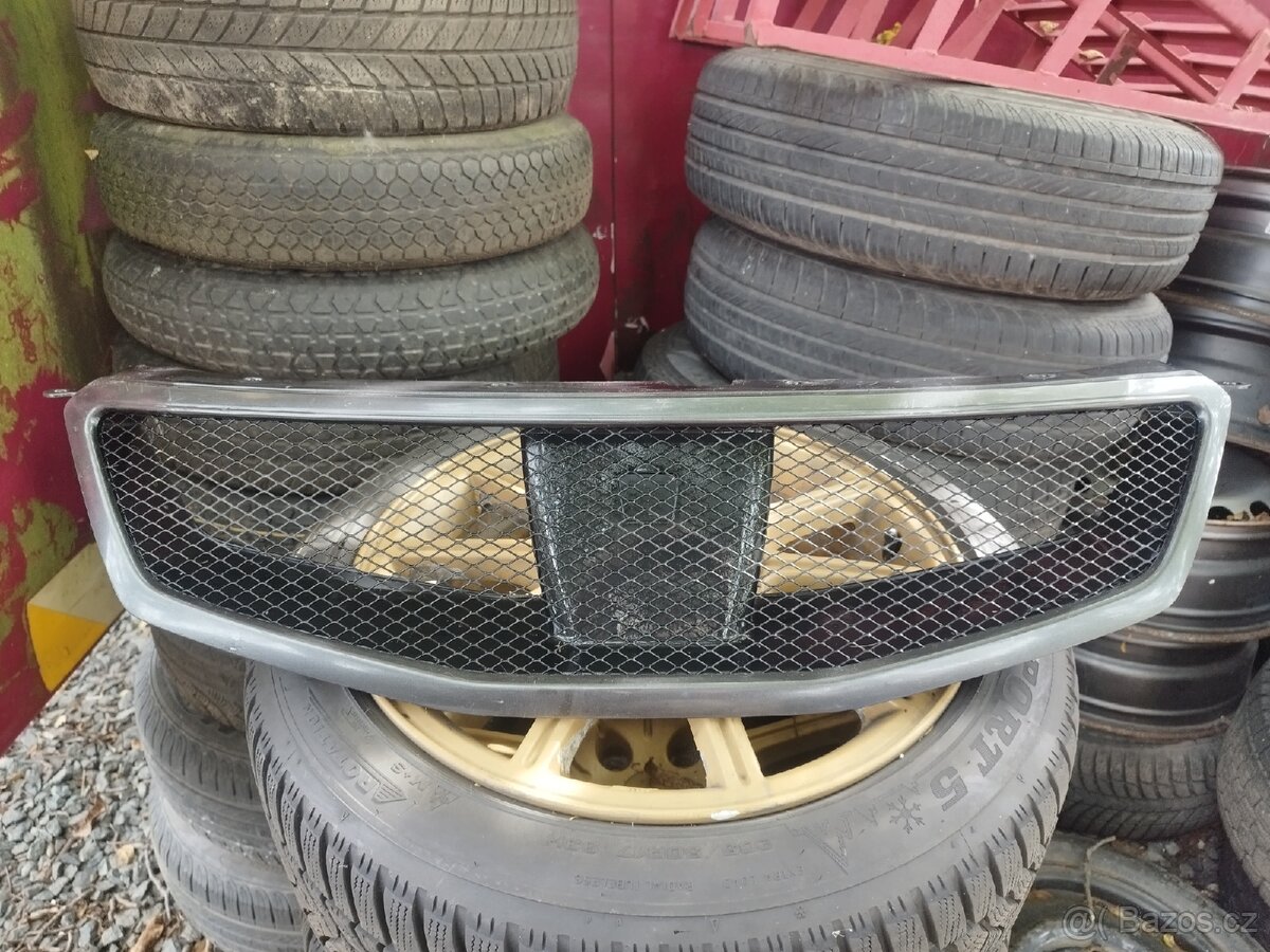 Subaru Legacy GT, BM,BR, sportovní maska.