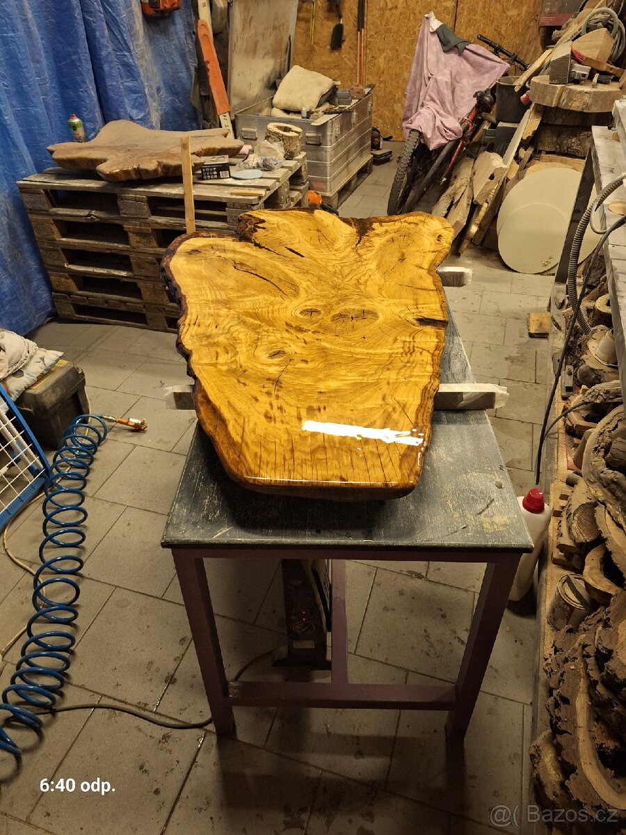 Konferenční stolek