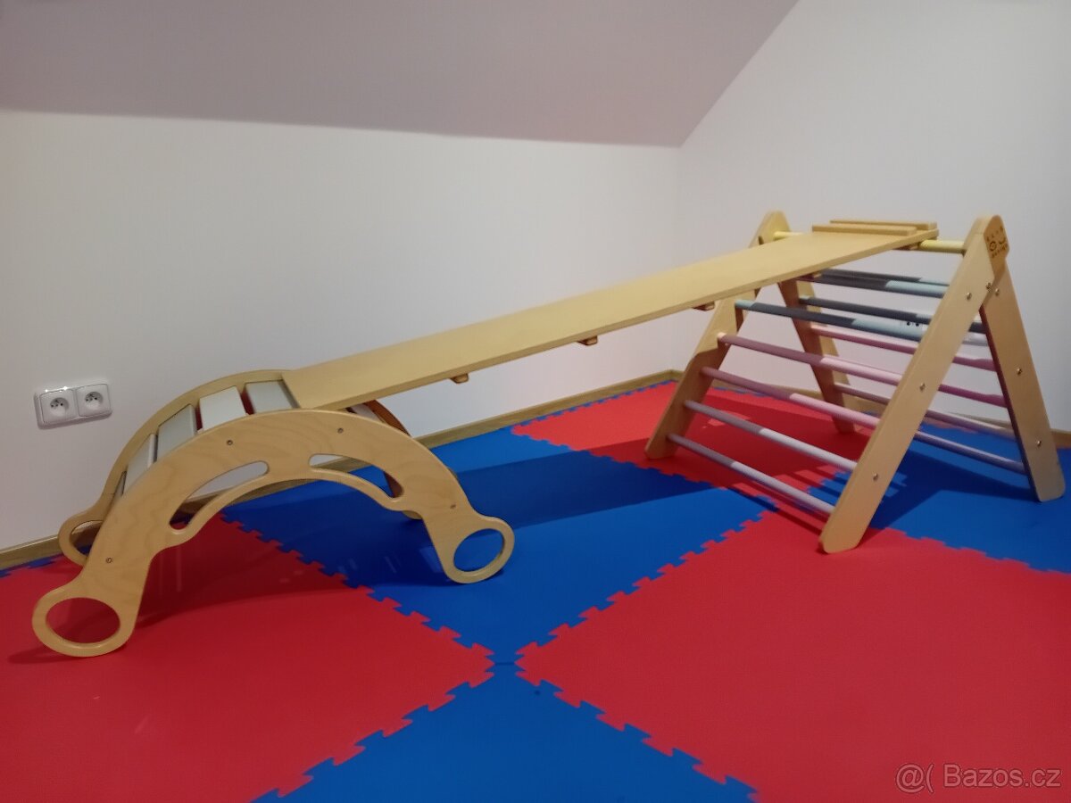 Elis design -pikleruv trojúhelník, houpačka,  skluzavka