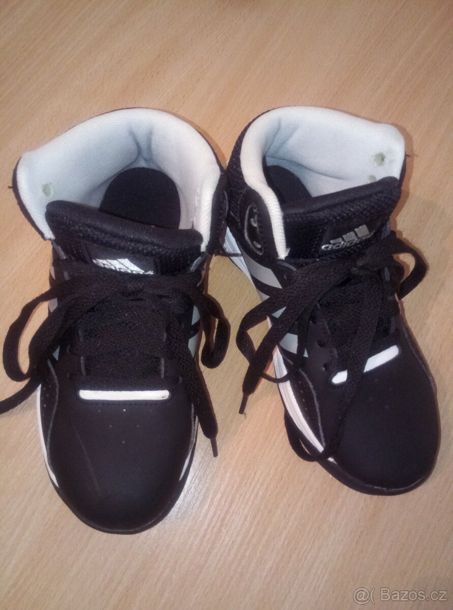 Basketbalové boty Adidas CLOUDFOAM ILATION MID K, vel.31