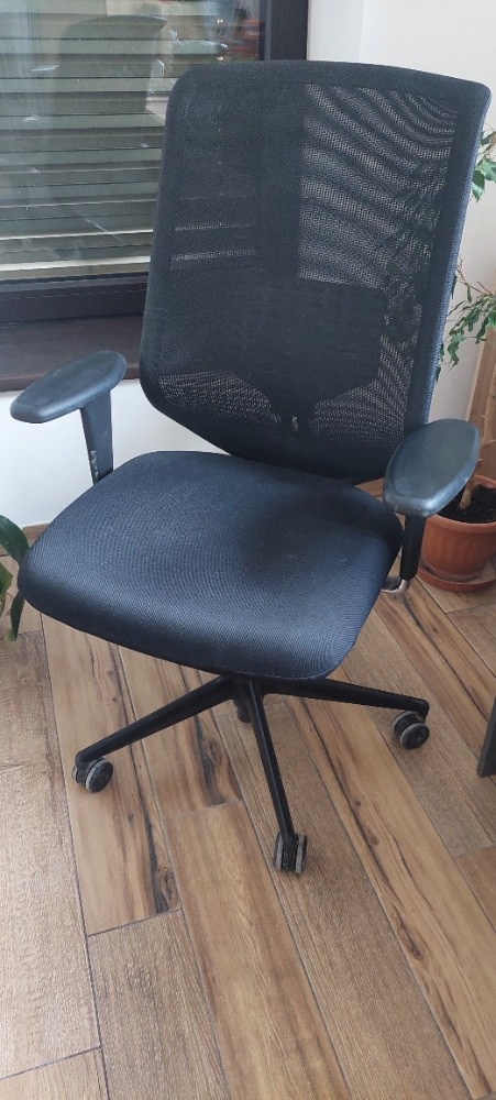 Otočná kancelářská židle Vitra