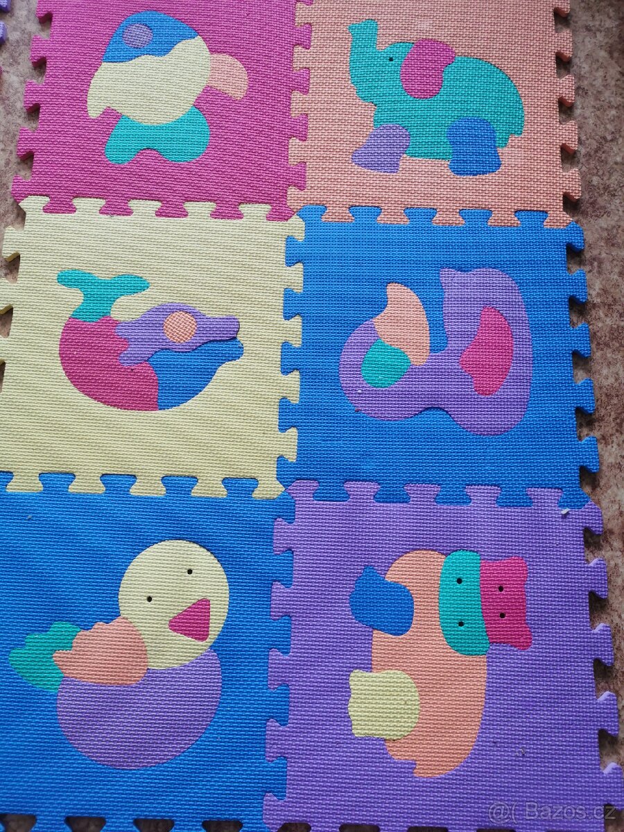 Pěnové puzzle