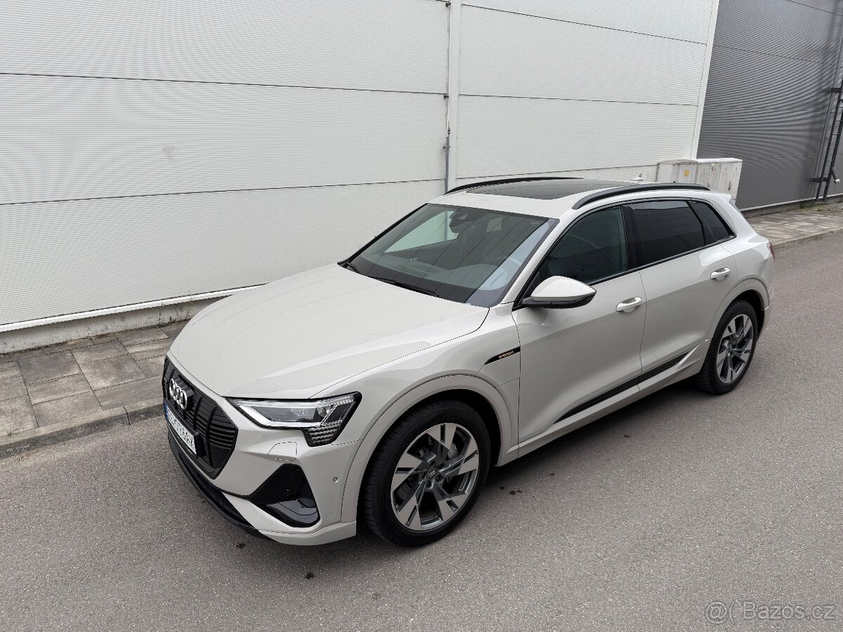 AUDI E-TRON 50 Quattro SUV S-line Black packet
