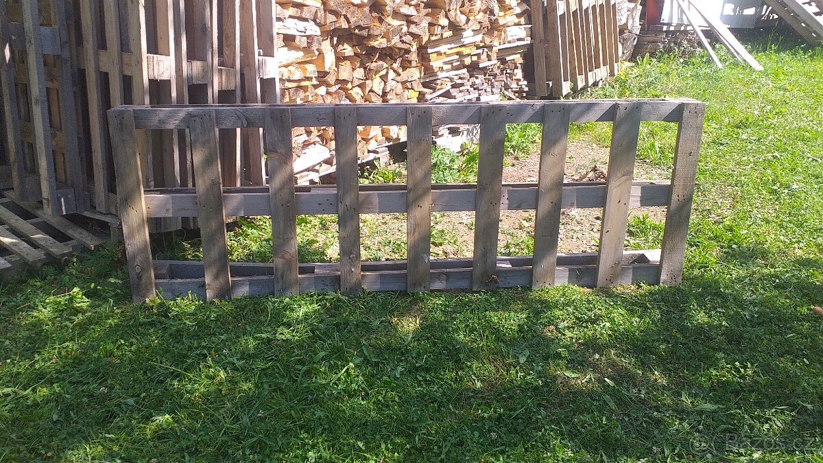 prodám palety různé velikosti.