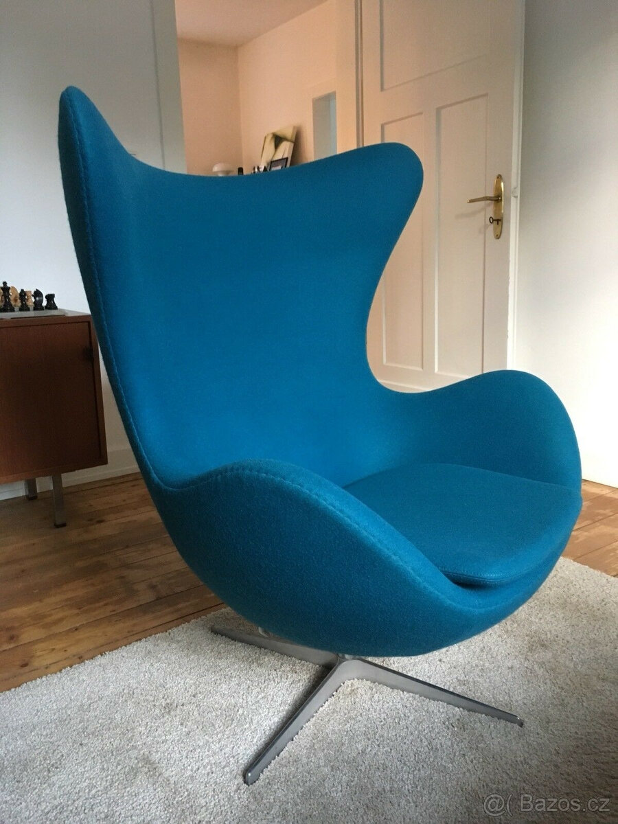 Originální křeslo Fritz Hansen Egg Egg petrolejové barvy Arn