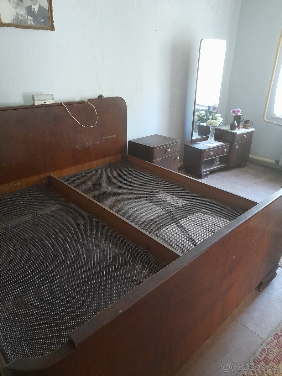 Kompletní ložnice z roku 1950