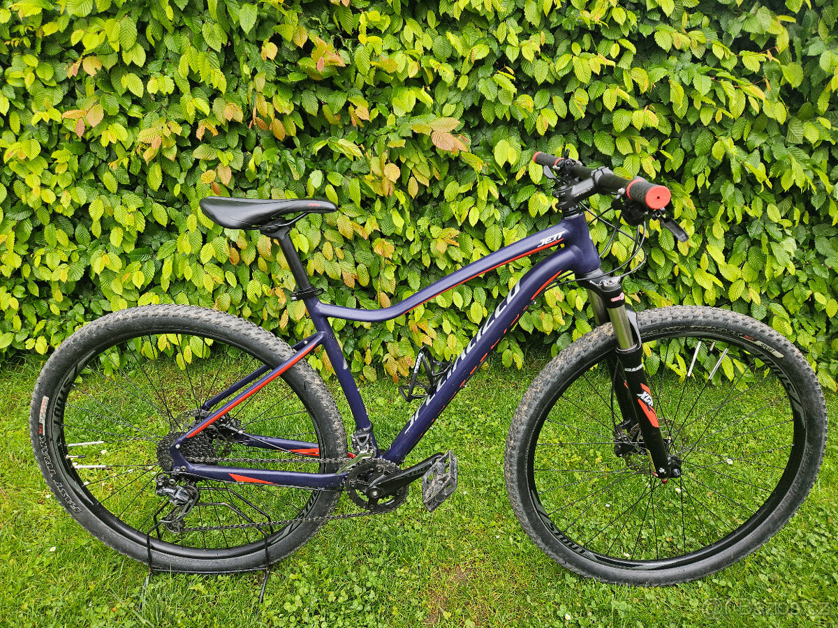 Dámské 29" horské hliníkové kolo Specialized, rám 19"(L)