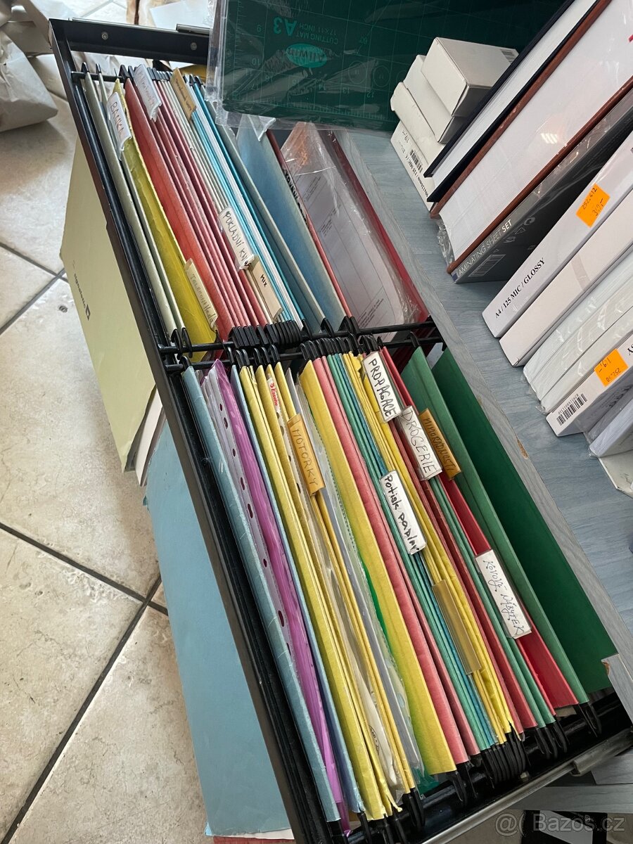 Výsuv kapsových pořadačů nastavitelný na 58-95cm