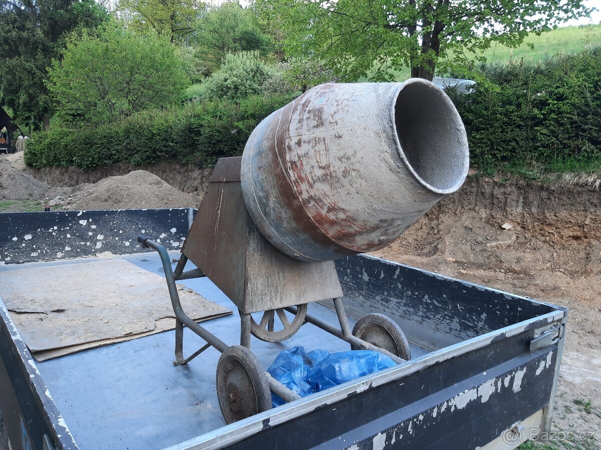 Míchačka na beton