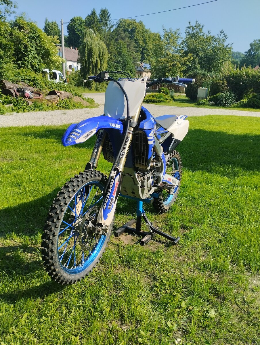 Yamaha yzf 250